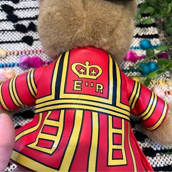 Toy Parade Bears of the World "Henry " Bear from England Stuffed Animal Plush - Picture 7 of 13